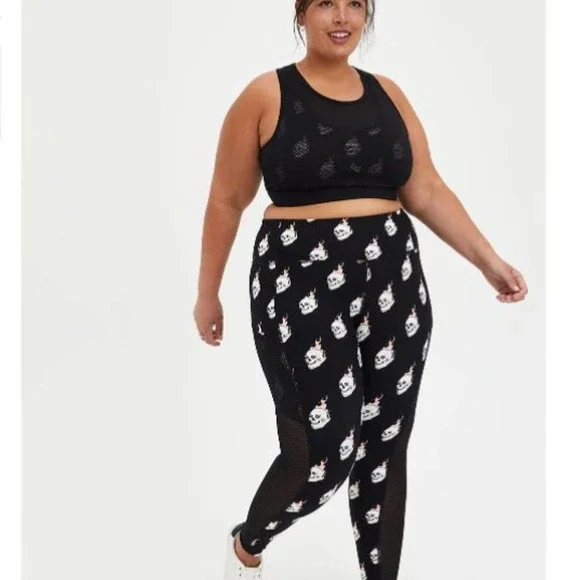 Torrid Foxy Black Skull Flames Sports Bra - Picture 2 of 4